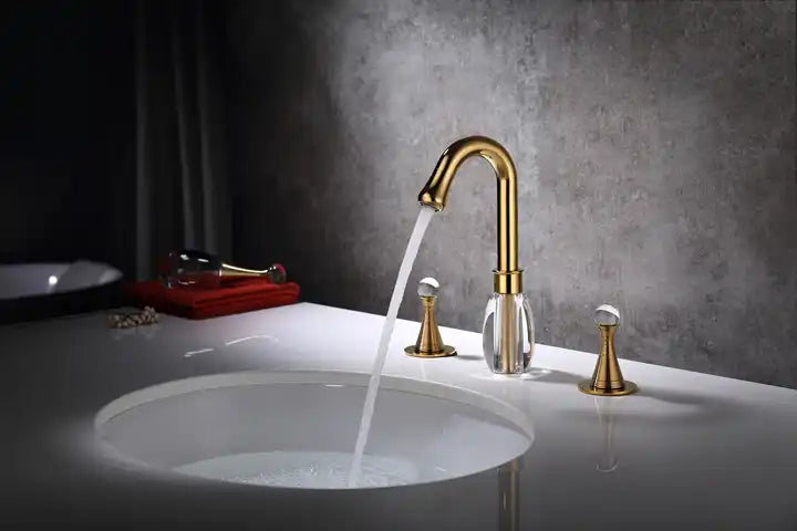 A|M Aquae Crystal Basin Faucet 