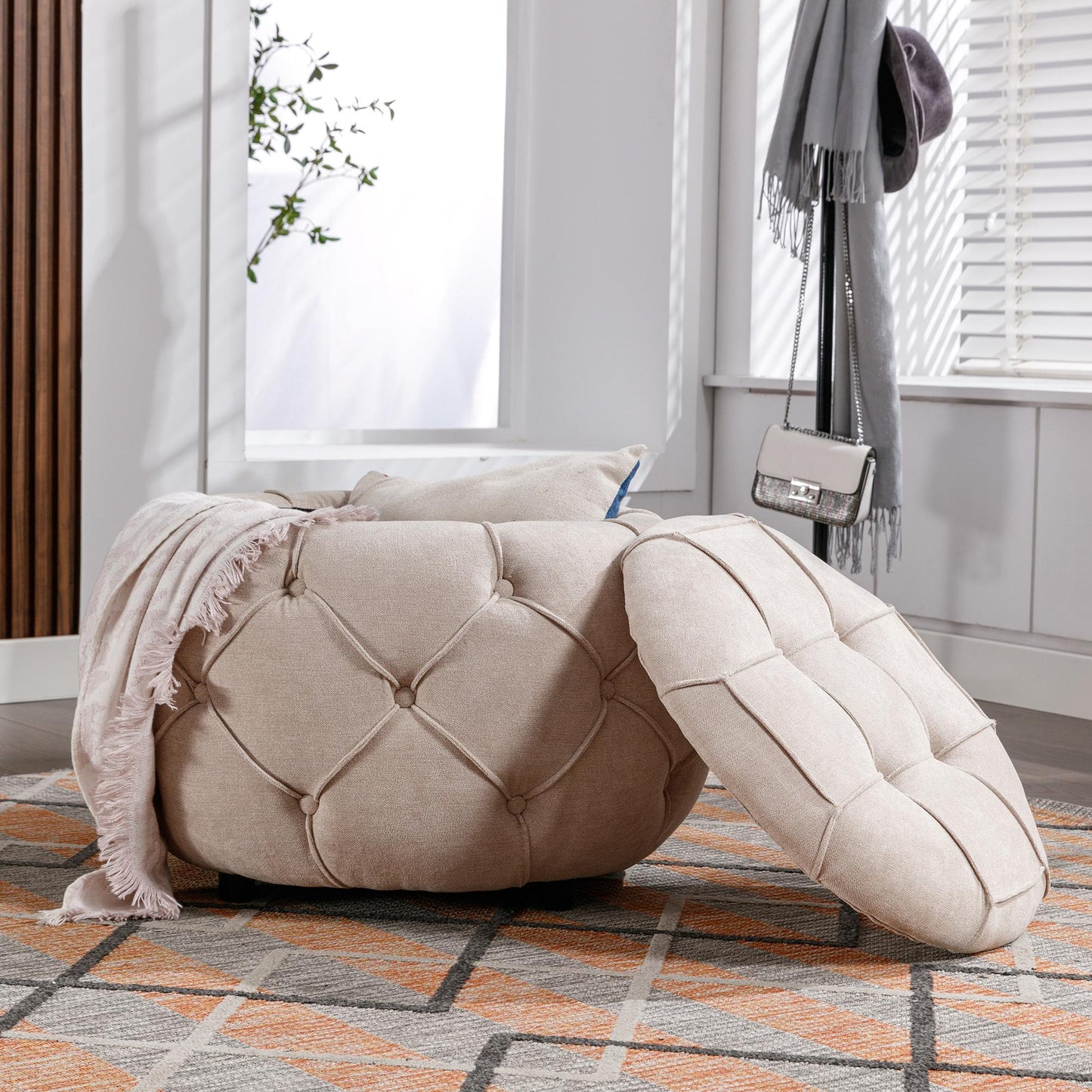 Large Button Tufted Woven Round Storage Footstool。Suitable for living room, bedroom, study